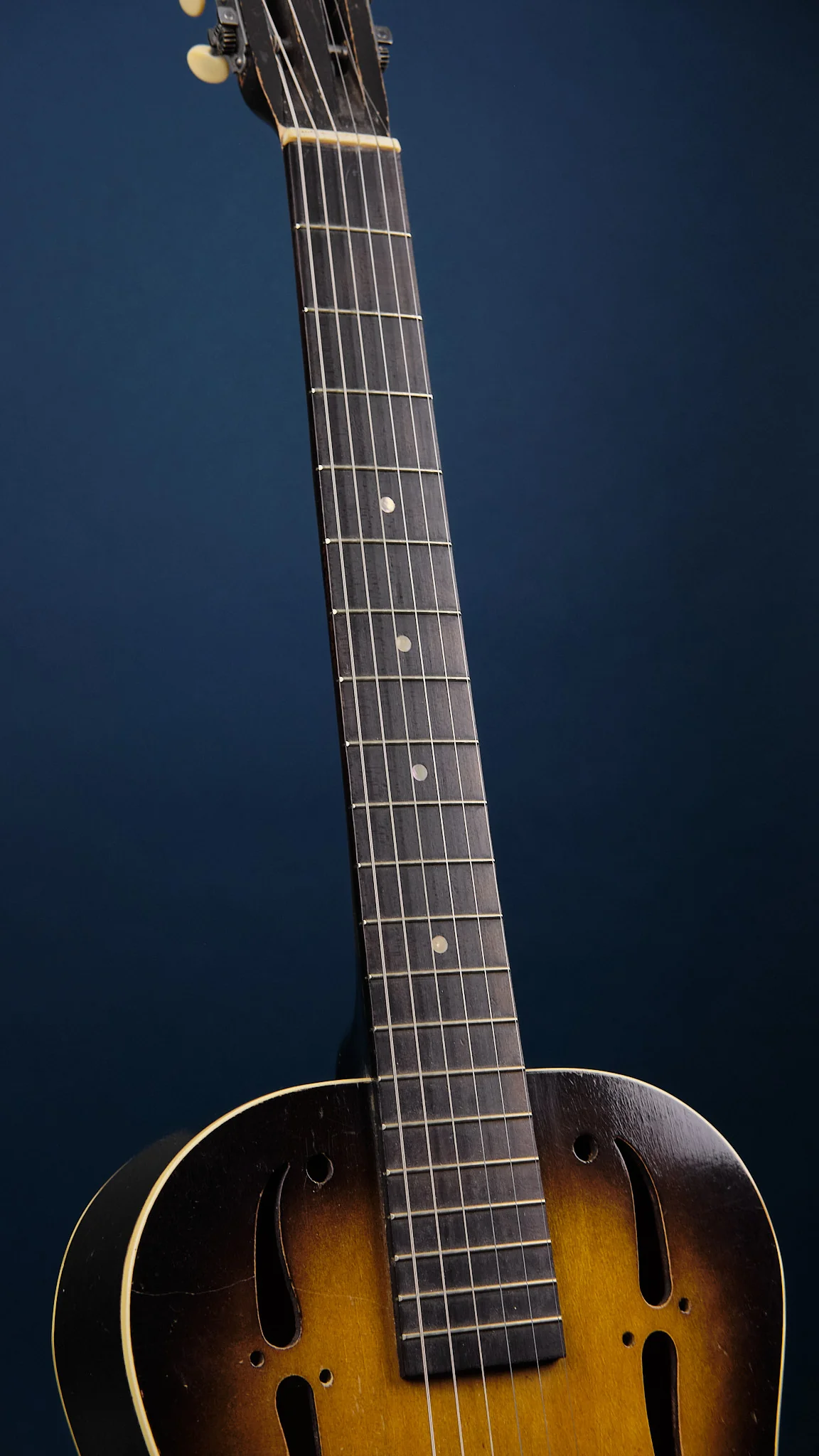 1930s Dobro Model 37 Round Neck Sunburst - Image 3