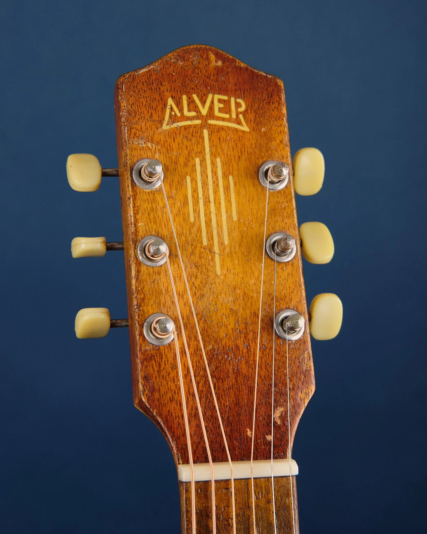 1950s Alver by Maton Archtop Sunburst - Image 2