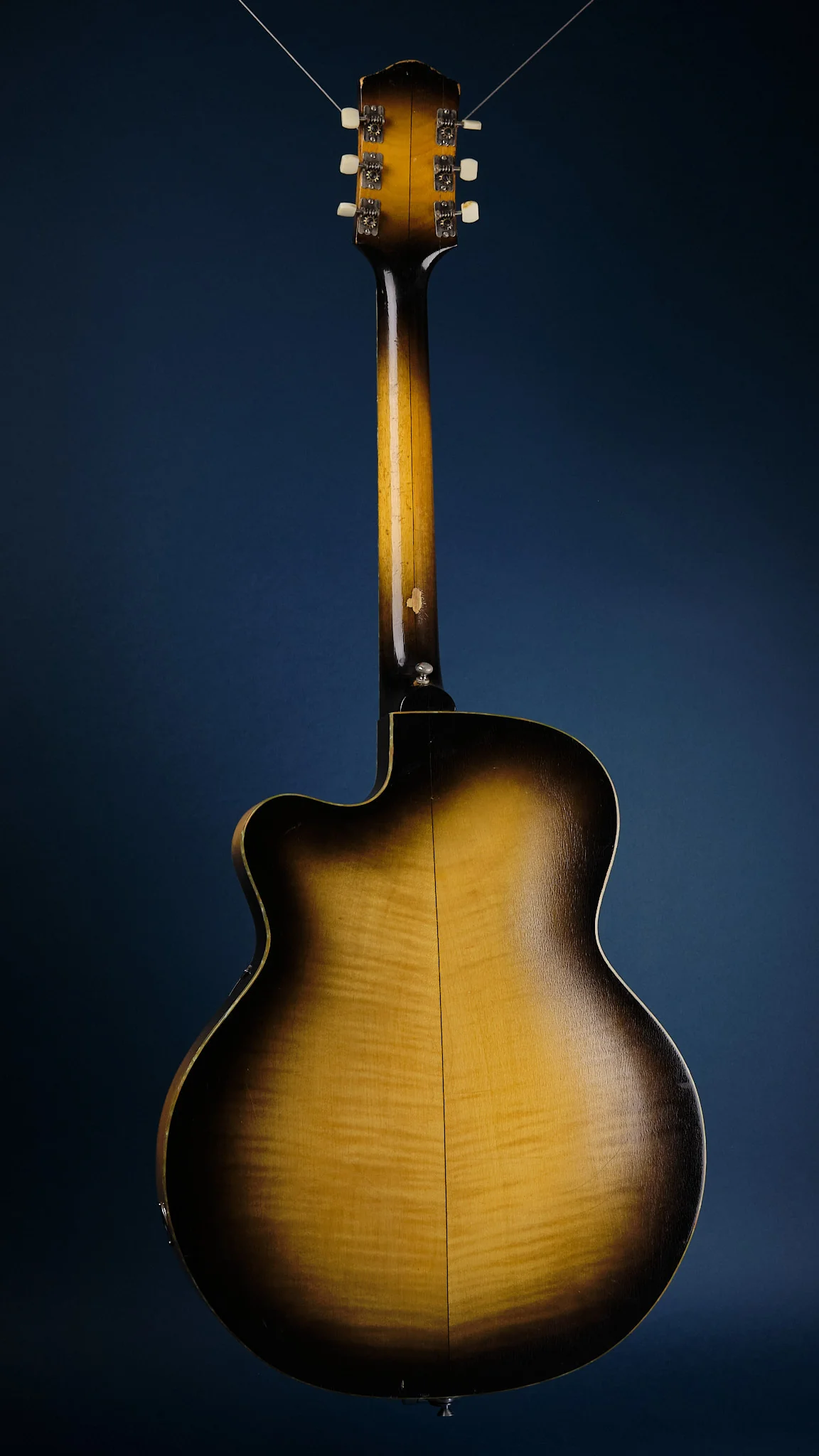 1960s Maton Supreme EG-240A Sunburst - Image 5
