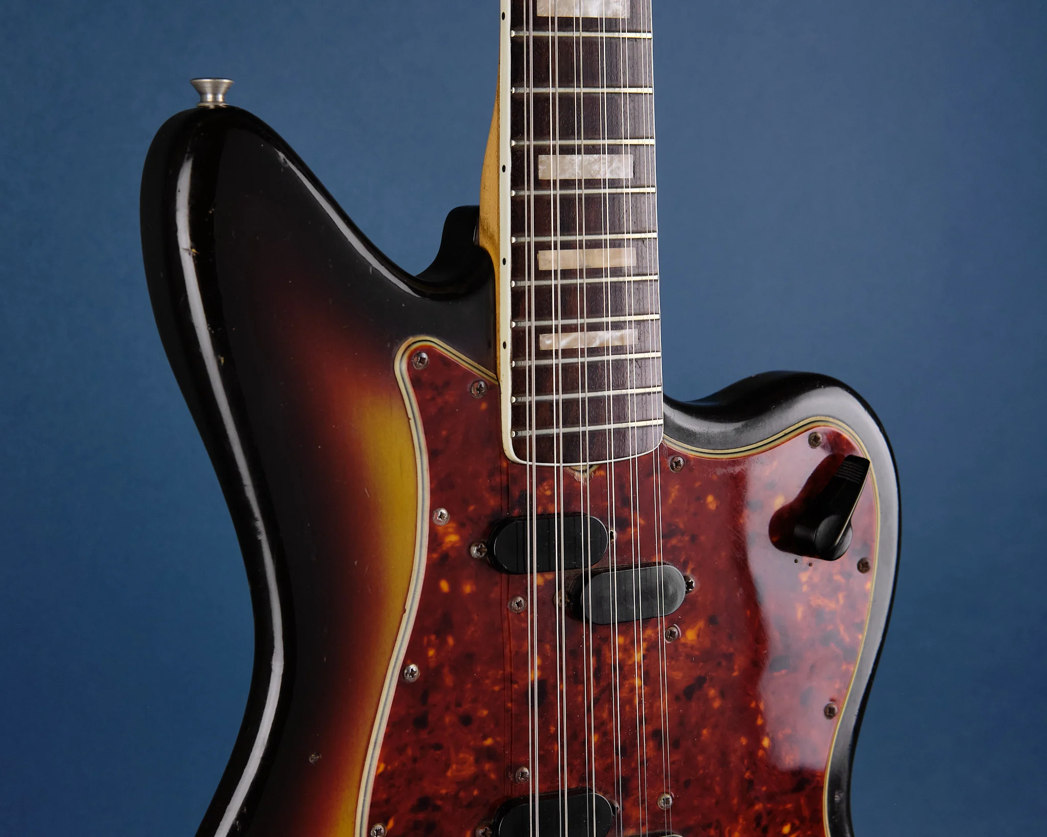 1966 Fender Electric XII Sunburst - Image 9