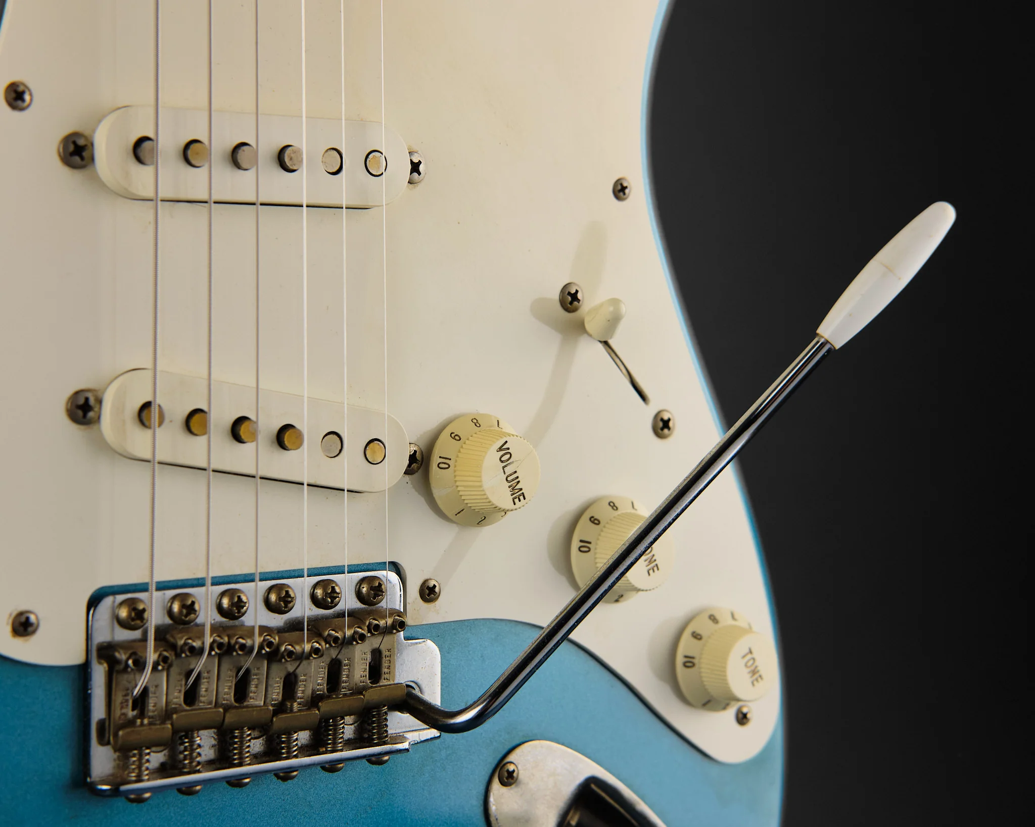 1990s Fender CIJ ST57 Stratocaster Faded Lake Placid Blue - Image 9