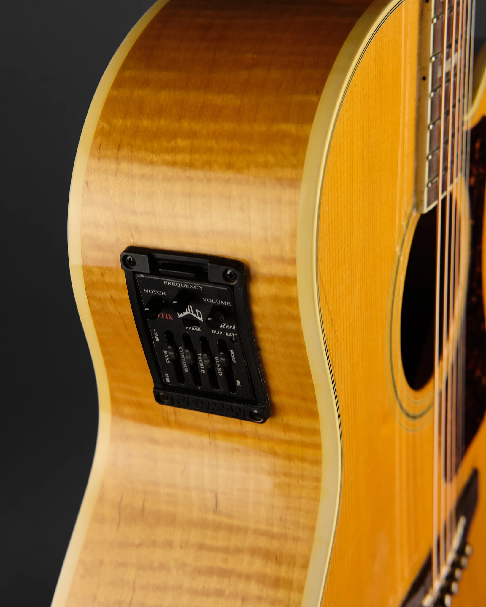 2000s Guild F47MCE Grand Auditorium Spruce - Image 10