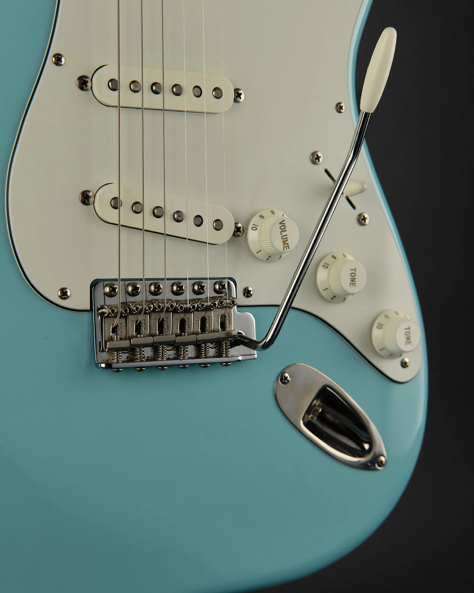 2016 Fender MIJ Classic '60s Stratocaster Sonic Blue - Image 7
