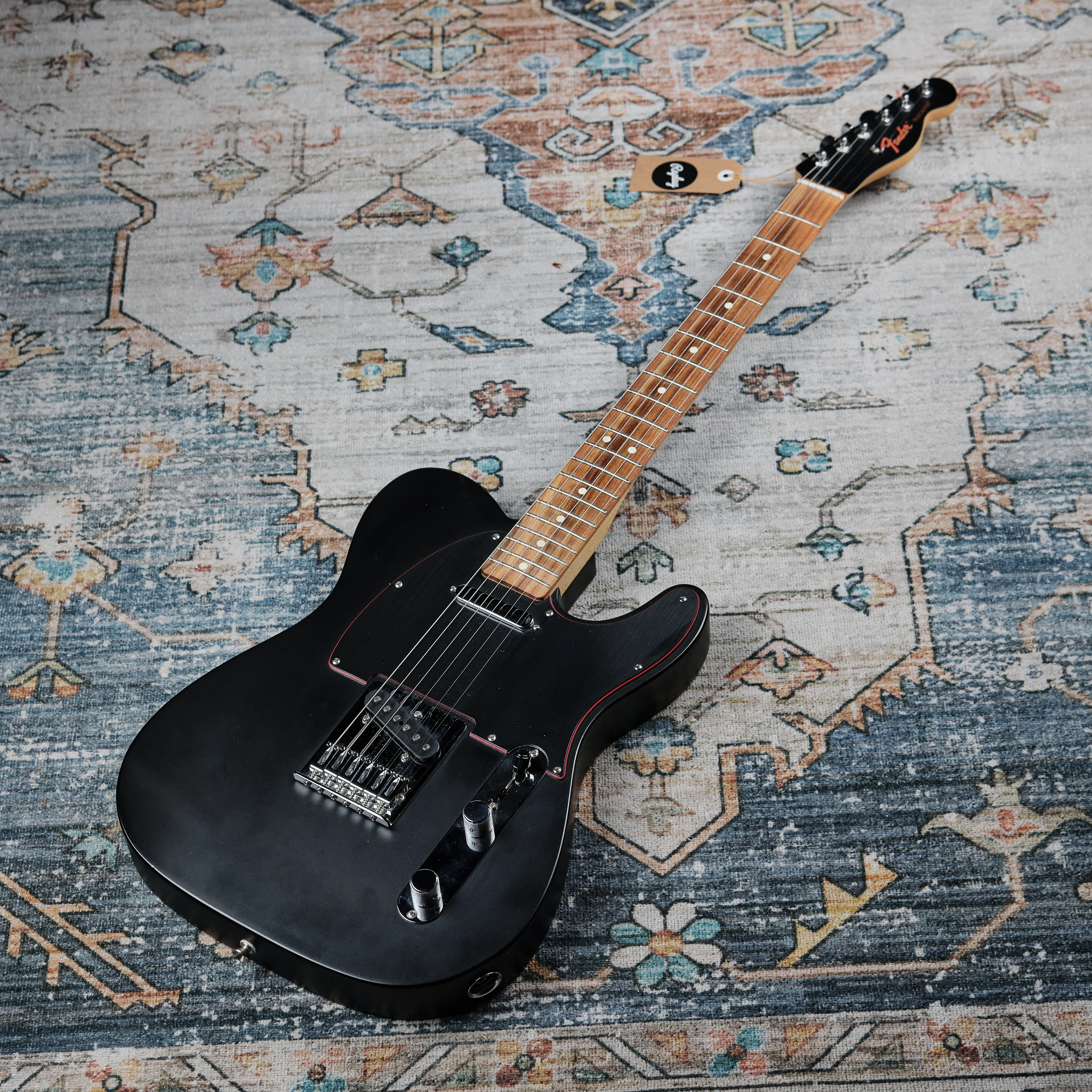 2017 Fender Special Edition Noir Telecaster - Image 4