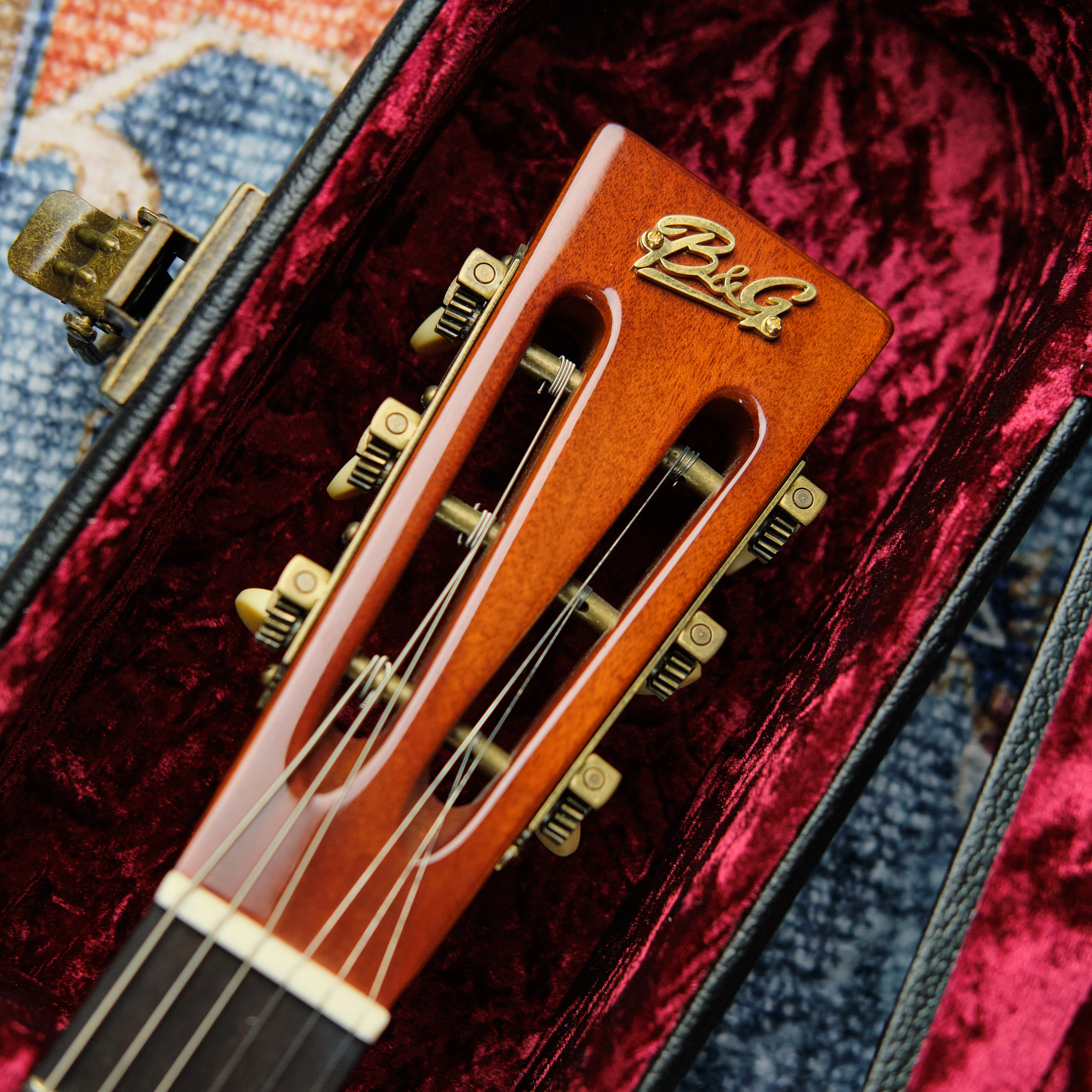 2021 B&G Crossroads Little Sister Tobacco Burst - Image 2