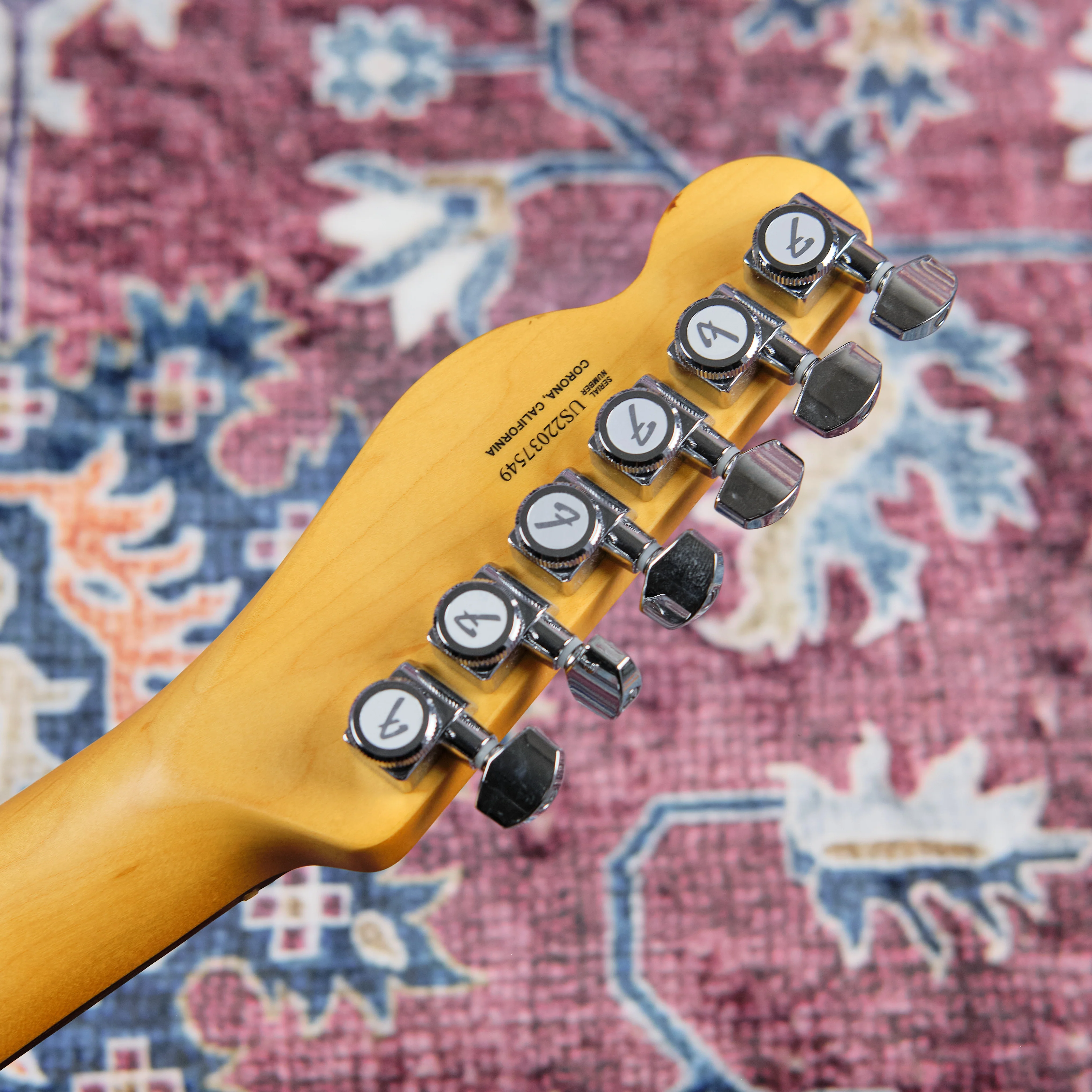 2022 Fender American Ultra Telecaster Arctic Pearl - Image 4