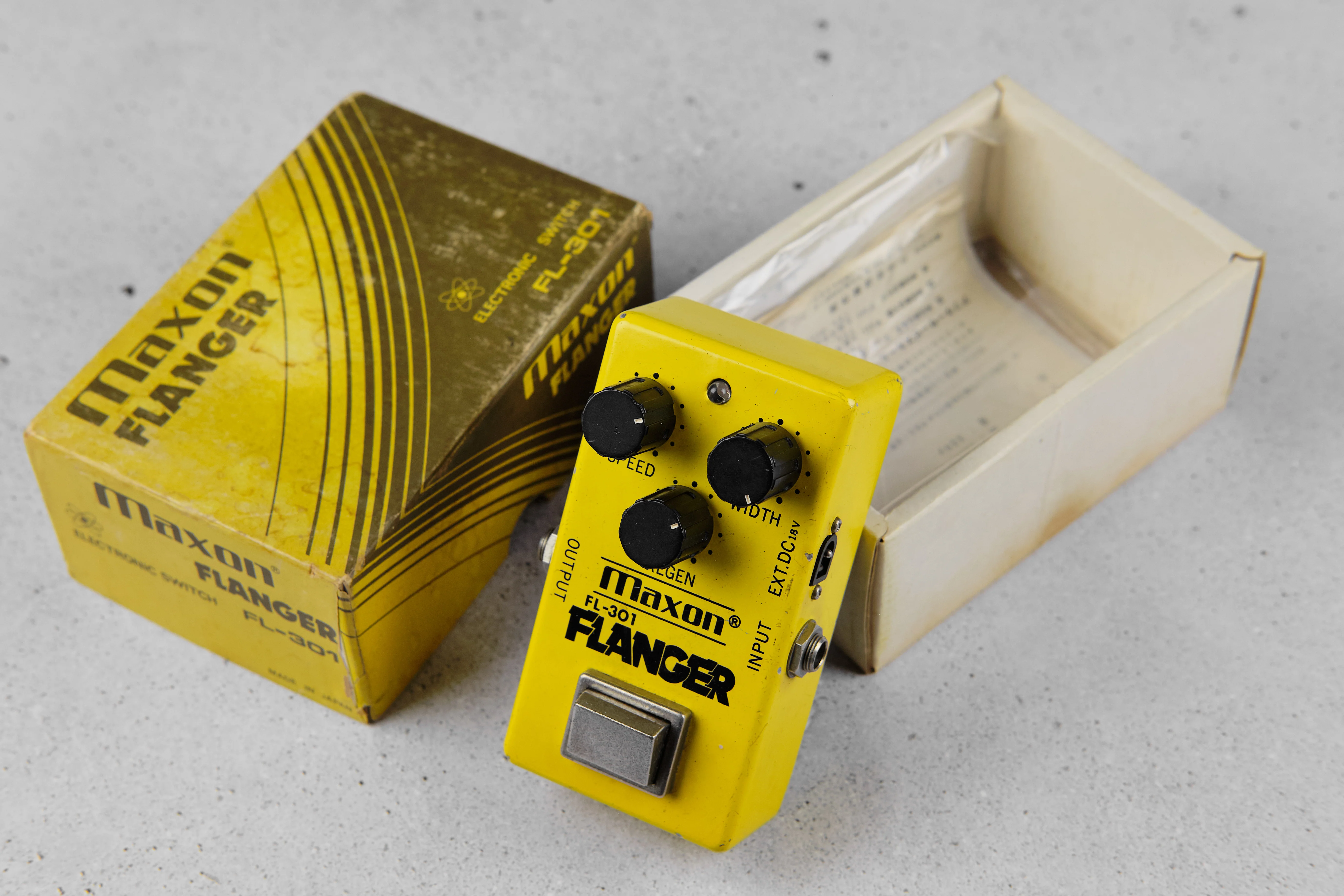 c1980s Maxon FL-301 Flanger - Image 3