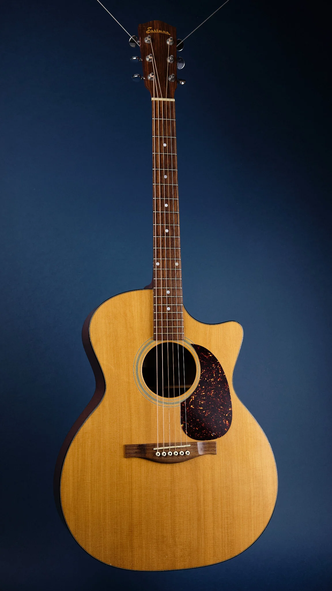 Eastman AC122CE Grand Auditorium Spruce (Second-Hand) - Image 4